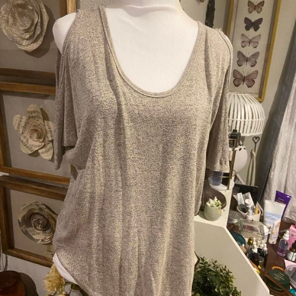 Acemi Women's Tan and Cream Blouse